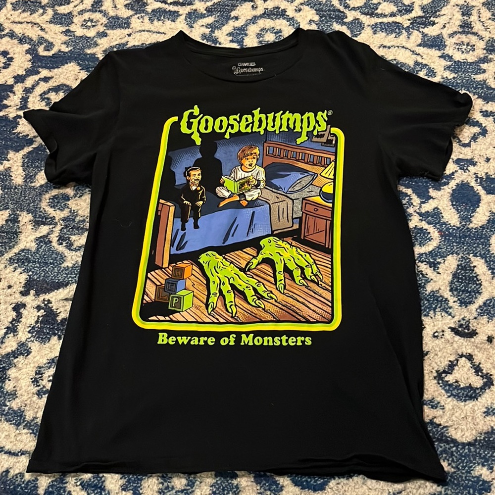 Goosebumps Graphic tshirt!